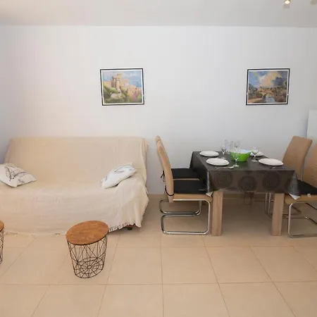 Apartamentos Ambar Beach شقة