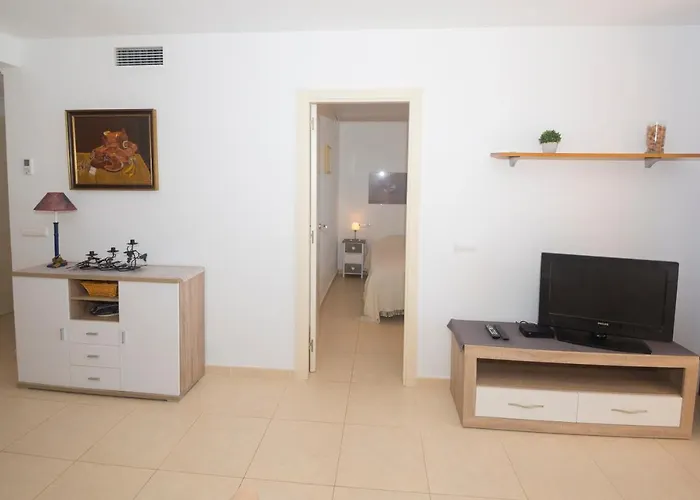 Ambar Ifach